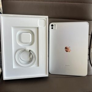 ايباد برو 11 انش M4 ذاكرة 512